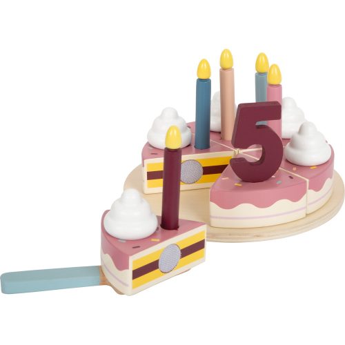 Vágható születésnapi torta "finom"