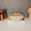 Elegáns bézs travertin márványtál, 23 cm átmérő, 7 cm magasság | 100% természetes kő | Tökéletes lakberendezési és funkcionális használatra