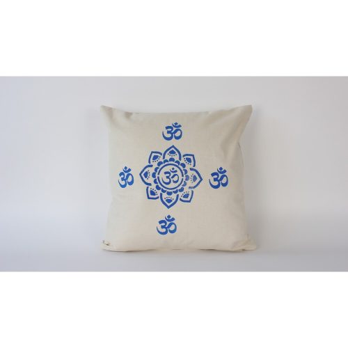 Kézzel készített krémszínű vászon párnahuzat (50 x 50 cm) | 100% természetes szövet | Elegant & Soft Touch | Tökéletes lakberendezéshez és hangulatos lakóterekhez
