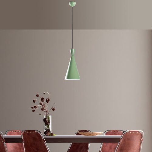 Modern fekete fali lámpa, MDF ház, 60 x 12 x 33 cm, E27 aljzat (max. 40 W), IP20, dugaszolható, lézerrel vágott kivitel, stílusos és funkcionális világítás bármilyen helyre