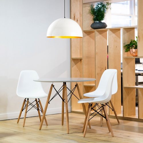 Skandináv csillár, fehér fém test, 50 x 50 cm, magasság 121 cm, 90 cm kábel, E27 aljzat max 40 W, elegáns és modern dizájn otthoni dekorációhoz, IP20 besorolás, tökéletes nappaliba és étkezőbe