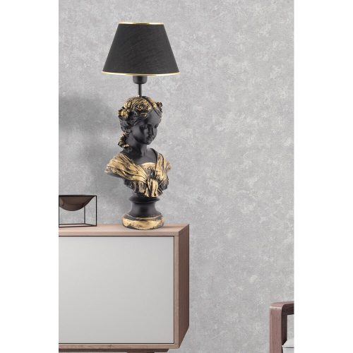 Elegáns fekete-arany asztali lámpa, 67 cm magas | Poliészter test, 25 cm-es szövetsapka | E27 aljzat, max 40W | Be/Ki kapcsoló | CE minősítésű, stílusos világítási megoldás