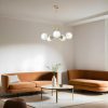 Elegáns fémcsillár üvegsapkával, 65 cm átmérő, 70 cm magasság | E27 aljzat, max 40W | Fehér és arany kivitel, tökéletes a modern belső terekhez