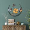 Kézzel készített dekoratív fém falkiegészítő, 70 x 62 x 4 cm | 100% fém, egyedi, kézzel festett design | Tökéletes otthoni dekorációhoz, eleganciát és stílust ad