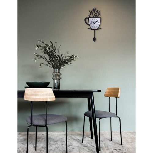 Elegáns fekete dekoratív fém falióra, 24 x 19 cm (42 cm ingával) | 100% acél, csendes seprőmozgás | Tökéletes otthoni és irodai dekorációhoz