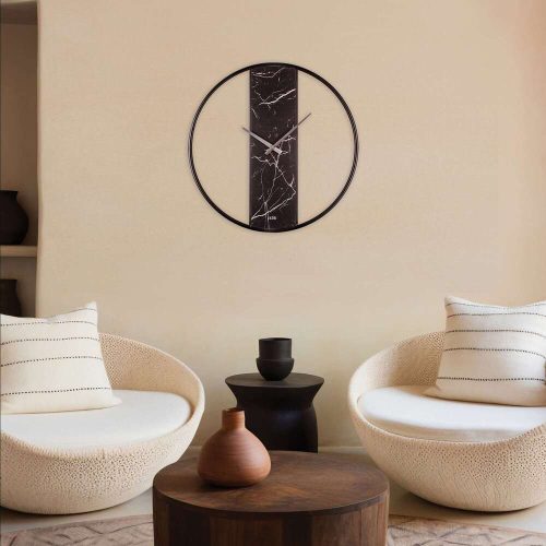 Elegáns fekete dekoratív fém falióra, 62 x 62 cm | 95% acél, 5% MDF | Silent Sweep Movement | Tökéletes a modern lakberendezéshez
