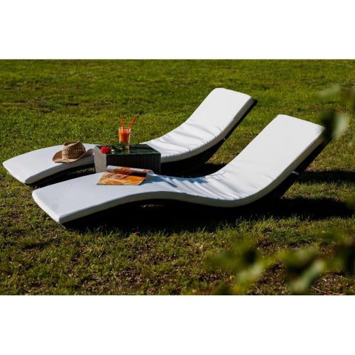 Successo rattan 2 db napozóágy szürke színben asztallal