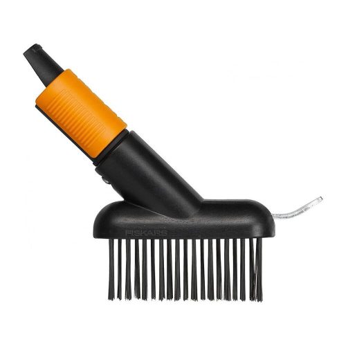 Fiskars QuikFit? járdatisztító kefe